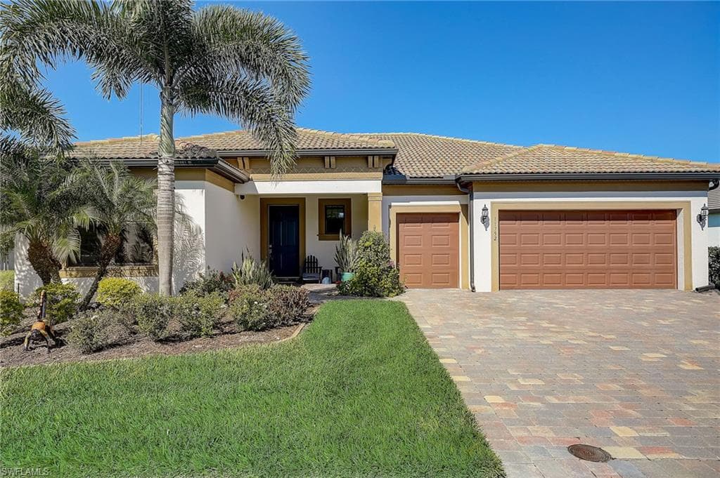 11752 Bowes CIR FORT MYERS, FL 33913