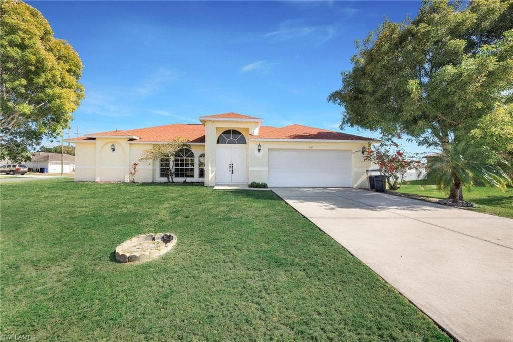 807 Rocaille AVE FORT MYERS, FL 33913
