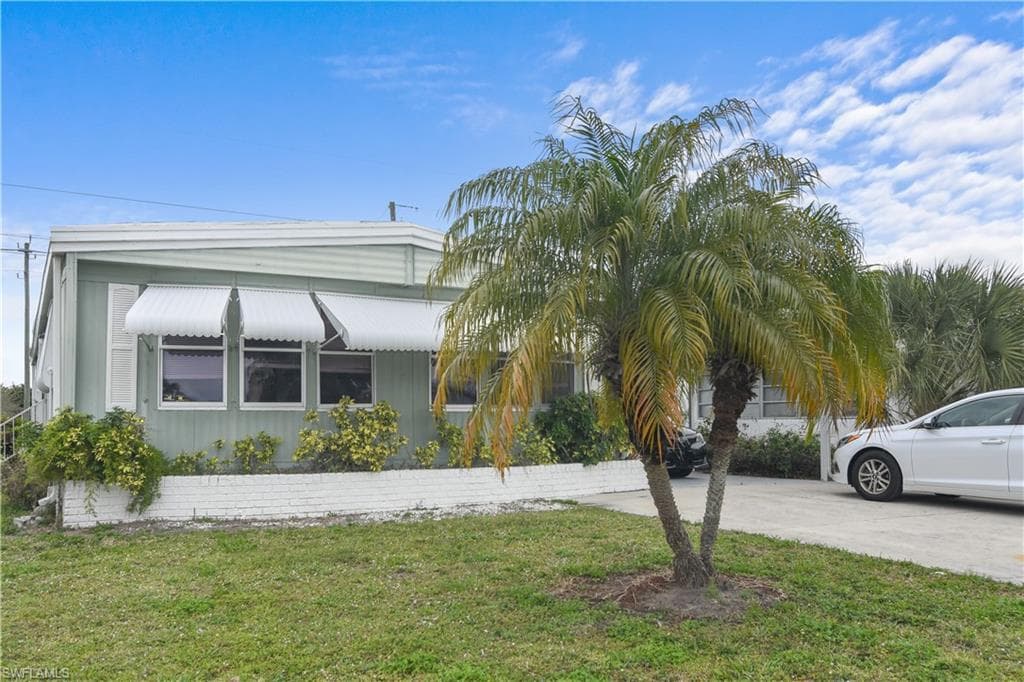 12 Monaco TER NAPLES, FL 34112