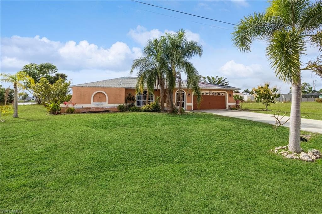 1246 18th ST CAPE CORAL, FL 33993