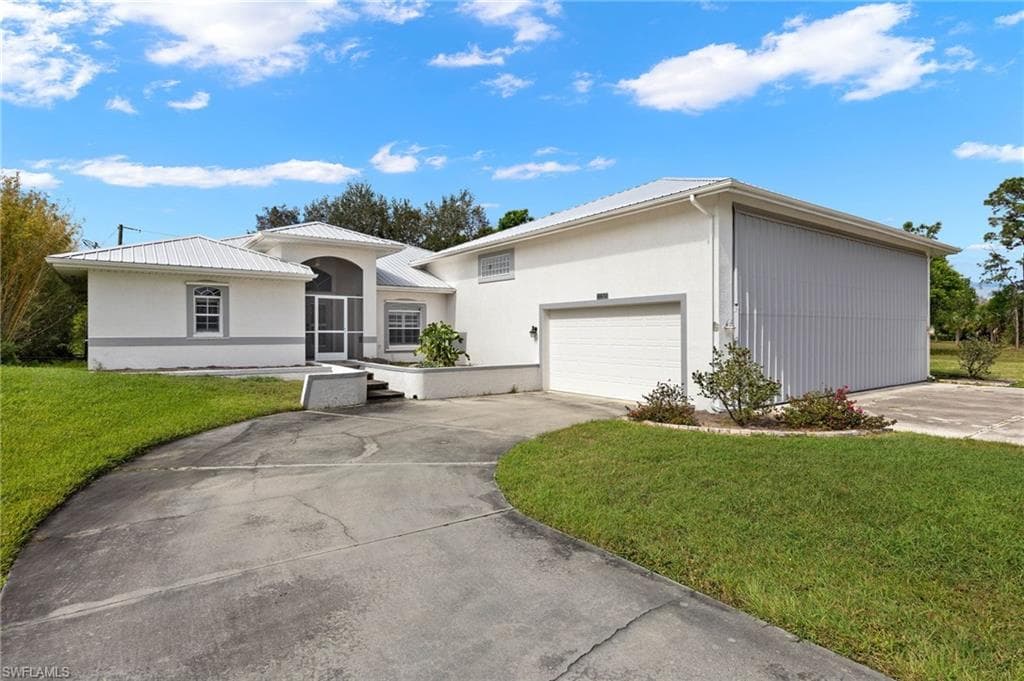 6970 Circle DR FORT MYERS, FL 33905