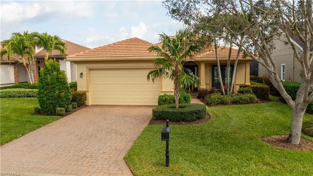 12646 Fairway Cove CT FORT MYERS, FL 33905