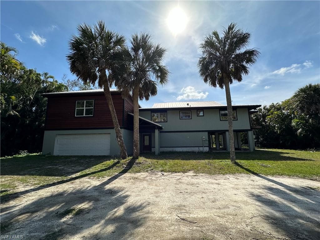 20708 Charing Cross CIR ESTERO, FL 33928