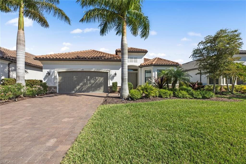 3257 Belon LN NAPLES, FL 34114