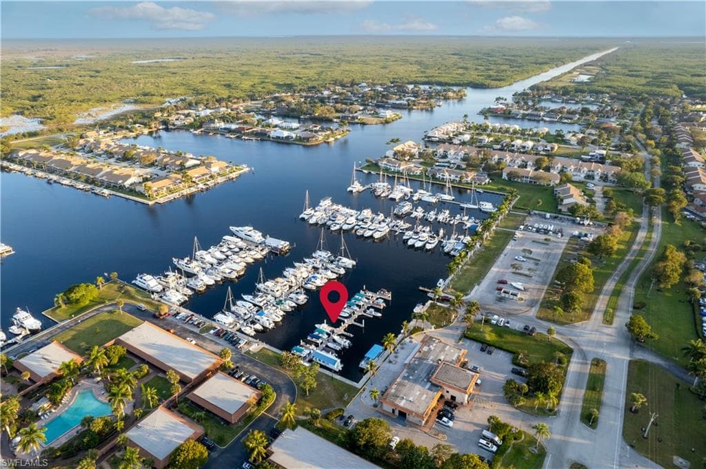 525 Newport DR NAPLES, FL 34114