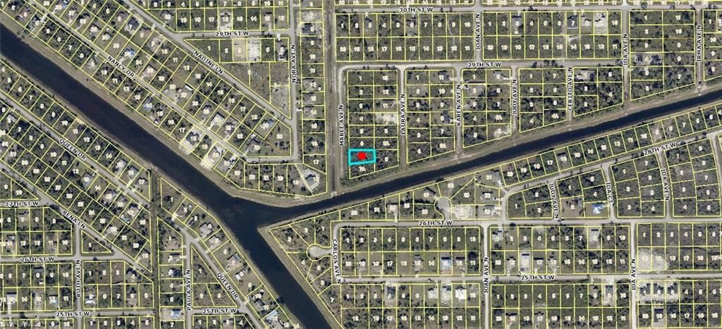 2802 Mable AVE N LEHIGH ACRES, FL 33971