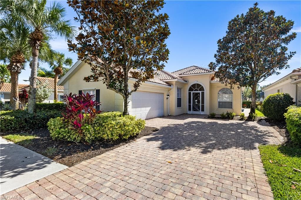 3928 Valentia WAY NAPLES, FL 34119