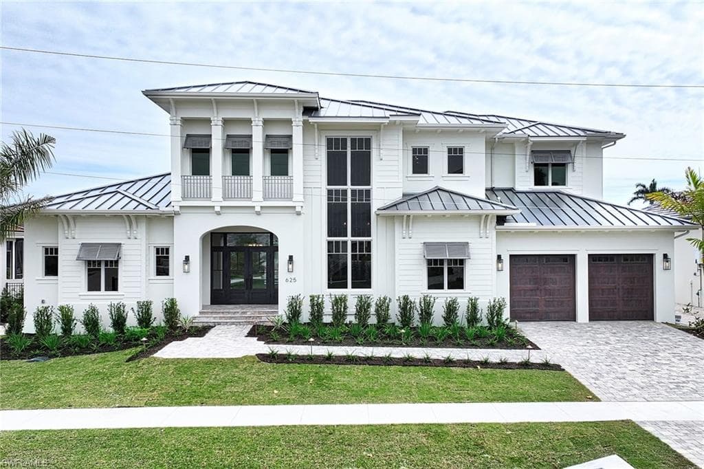 625 Crescent ST MARCO ISLAND, FL 34145