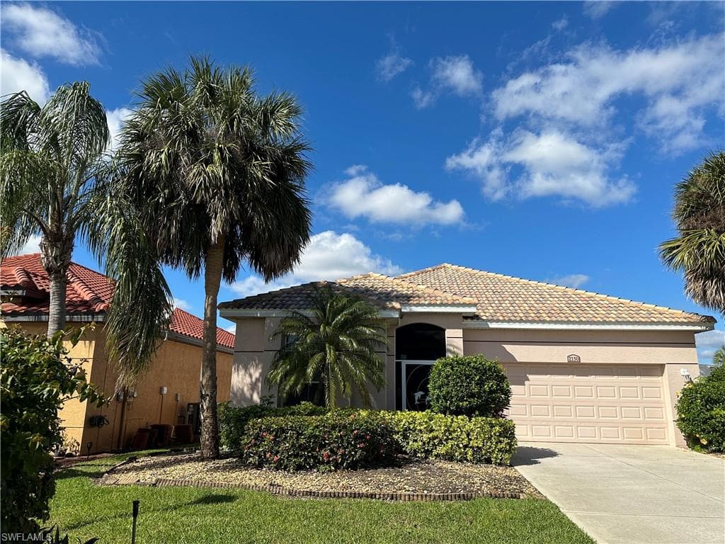 2150 Oxford Ridge CIR LEHIGH ACRES, FL 33973