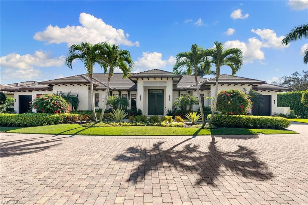 2546 Augusta DR NAPLES, FL 34109