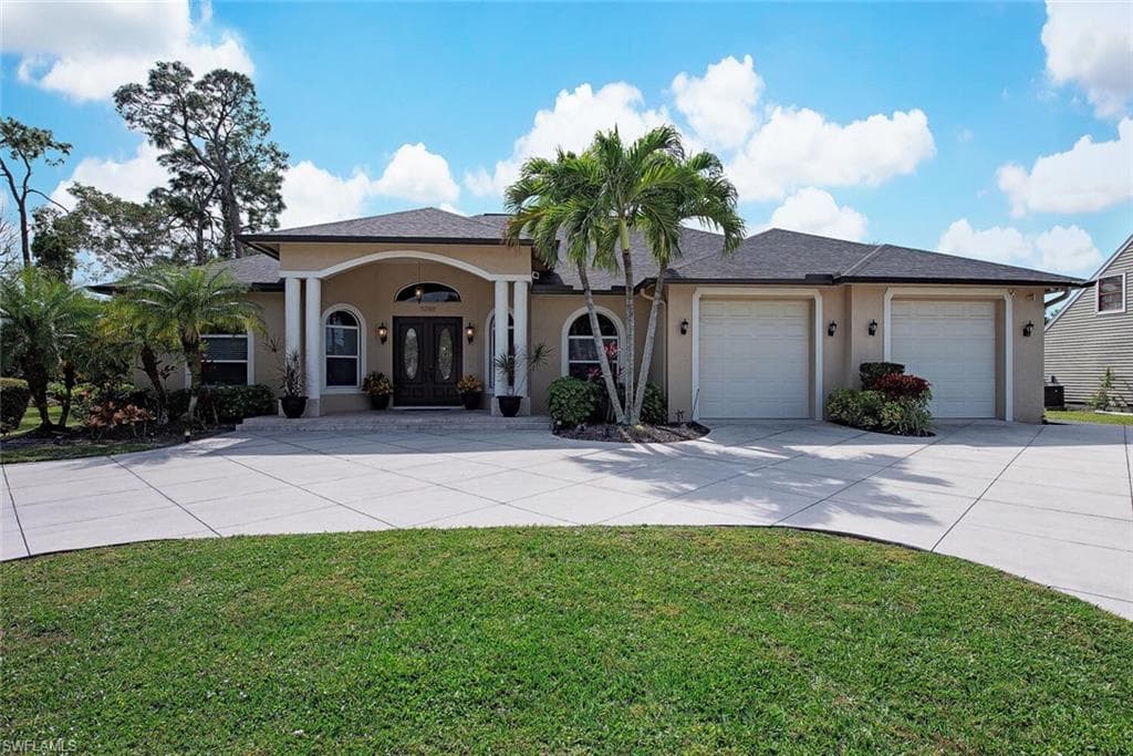 5288 Maple LN NAPLES, FL 34113
