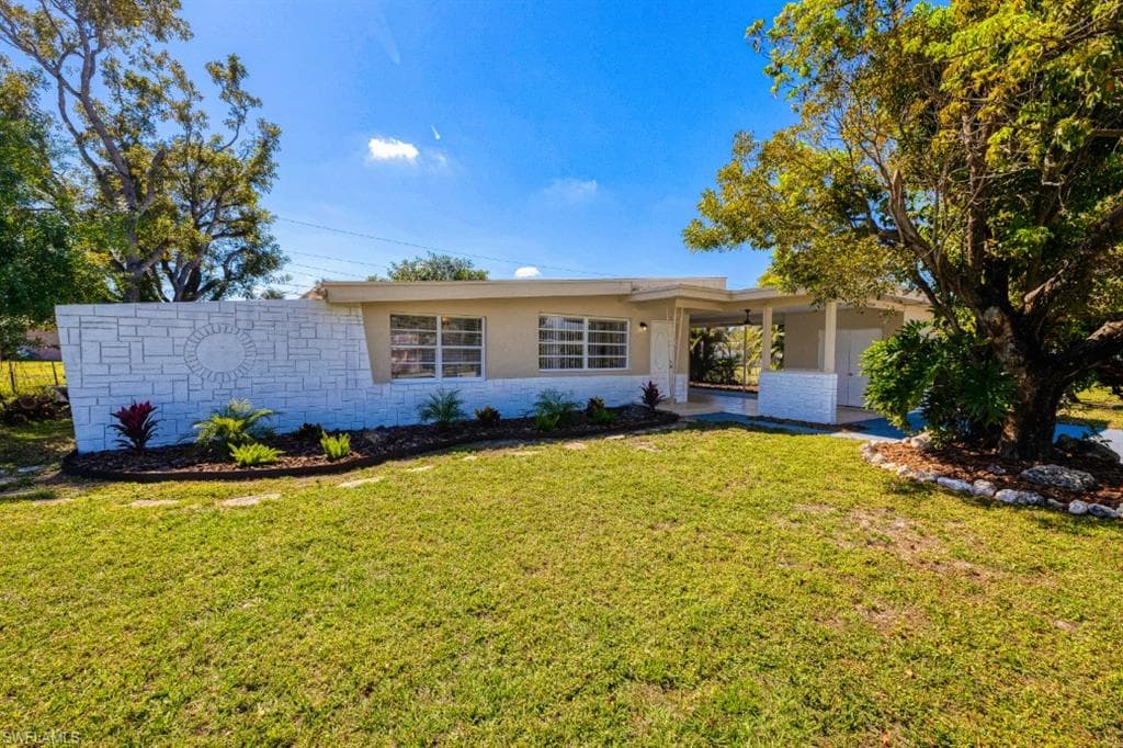 4116 Manning AVE FORT MYERS, FL 33916