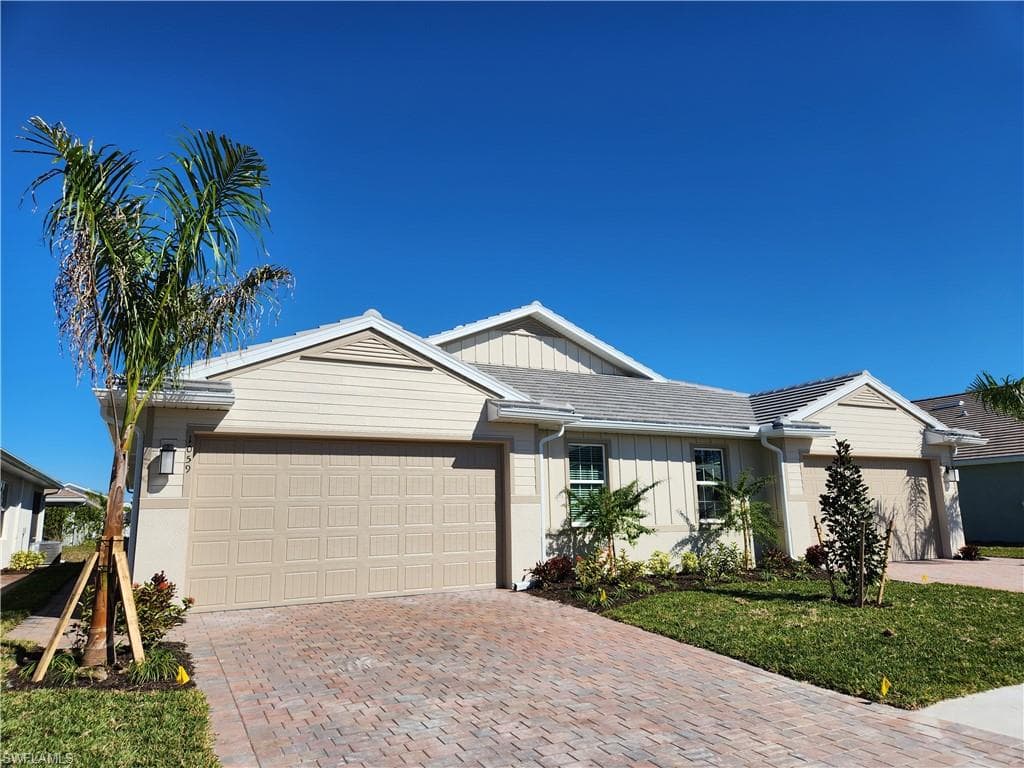 1059 Enbrook LOOP NAPLES, FL 34114
