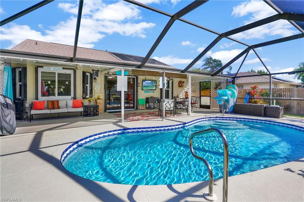 1206 11th TER CAPE CORAL, FL 33991
