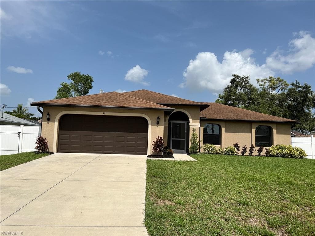 427 NE 17th AVE CAPE CORAL, FL 33909