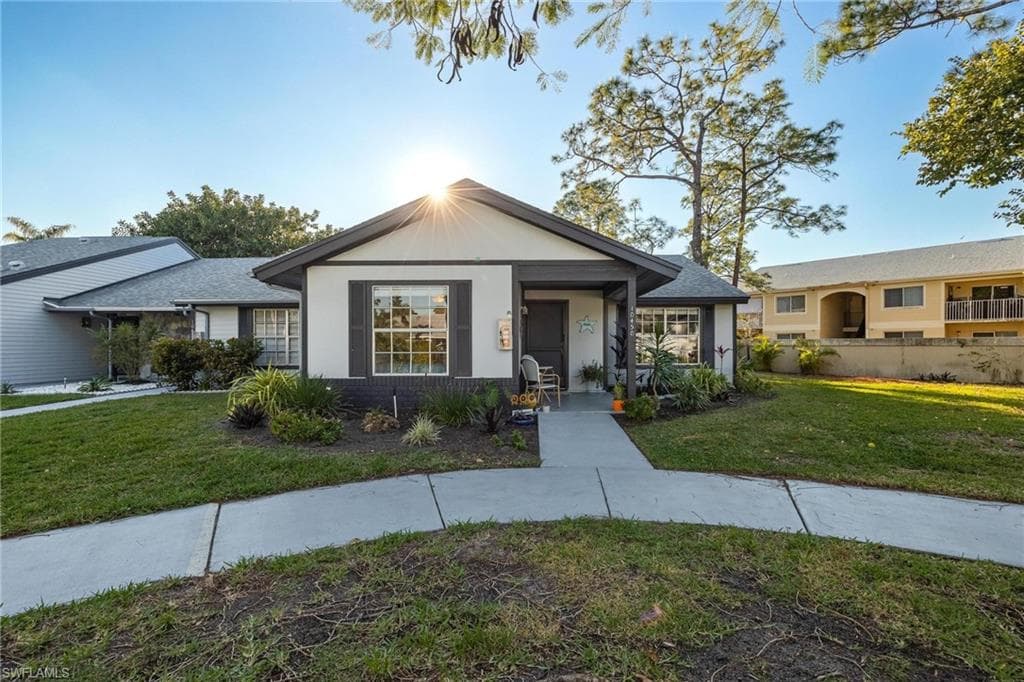 10450 Lakeport CT LEHIGH ACRES, FL 33936