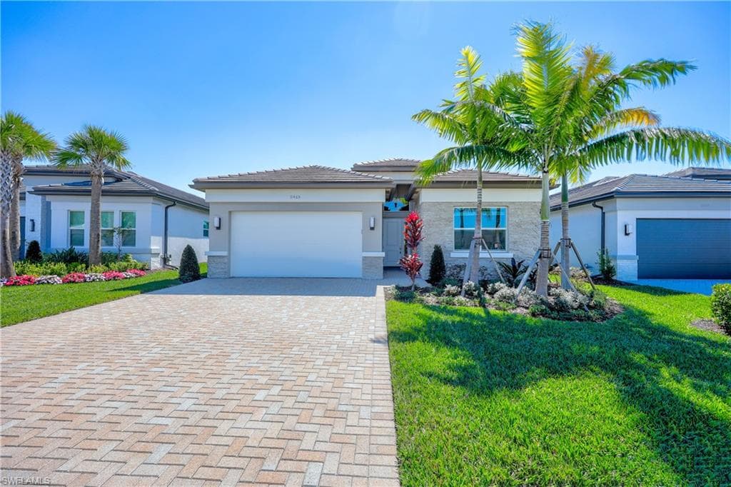 11465 Jacaranda DR NAPLES, FL 34120
