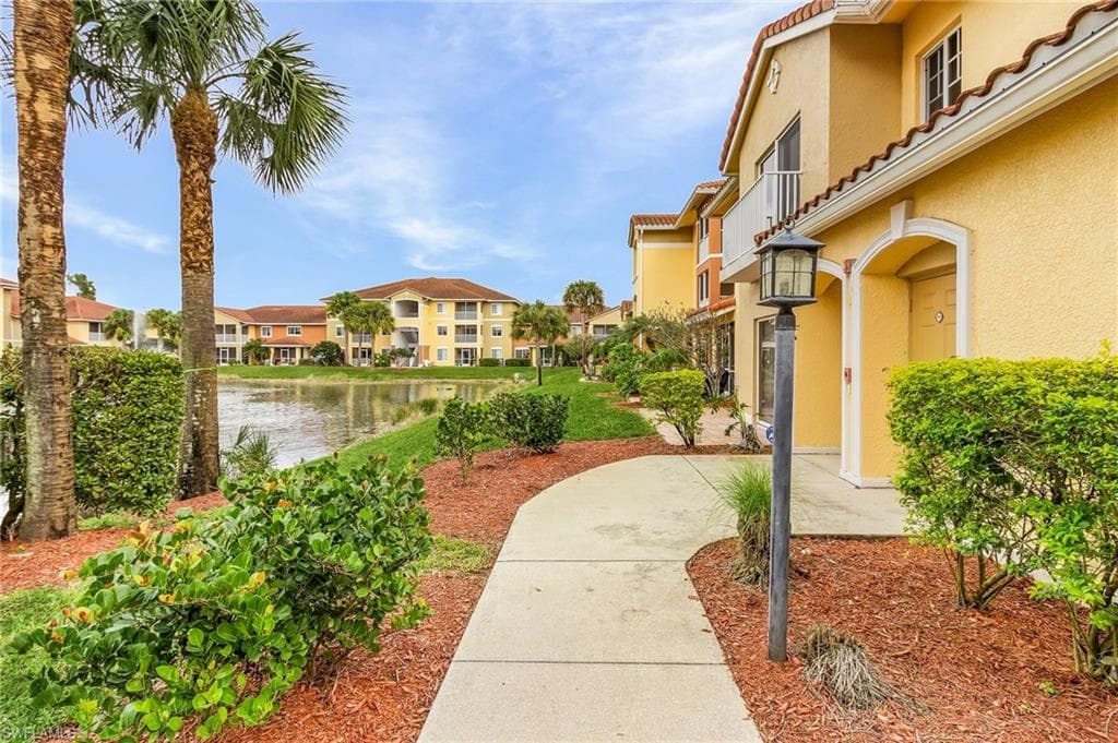 13100 Bella Casa CIR 230 FORT MYERS, FL 33966