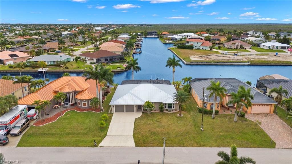 2910 SW 40th ST CAPE CORAL, FL 33914