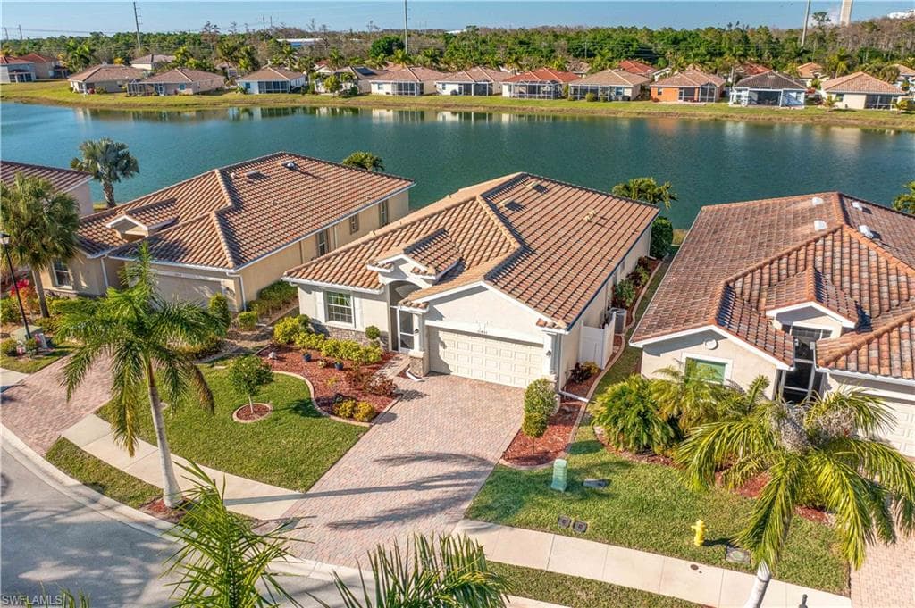11431 Icarus CIR LEHIGH ACRES, FL 33971