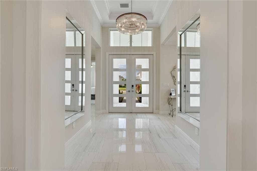 9257 Cayman DR NAPLES, FL 34114