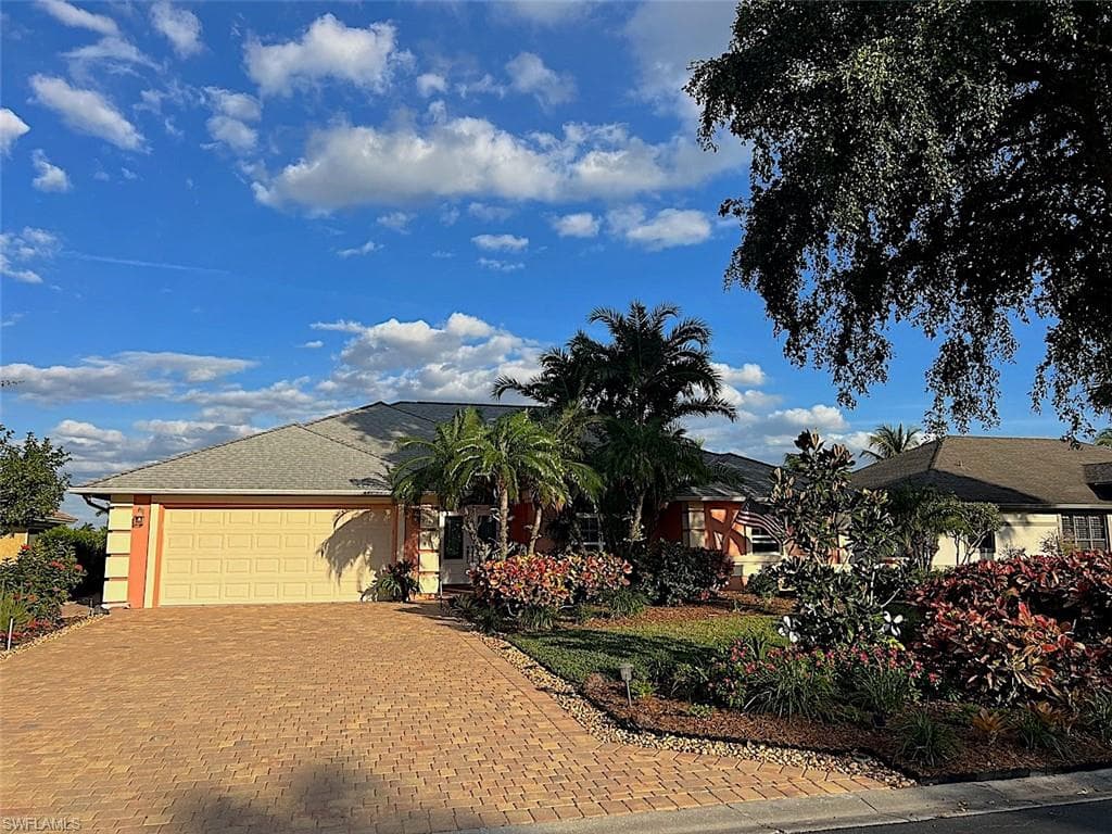 9968 Boca CIR NAPLES, FL 34109