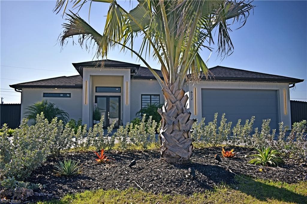 622 NE Juanita CT CAPE CORAL, FL 33909