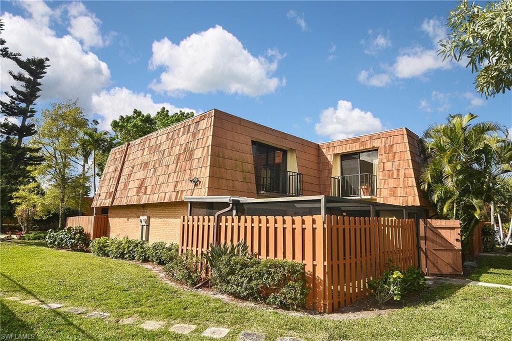 1723 Park Meadows DR 1 FORT MYERS, FL 33907