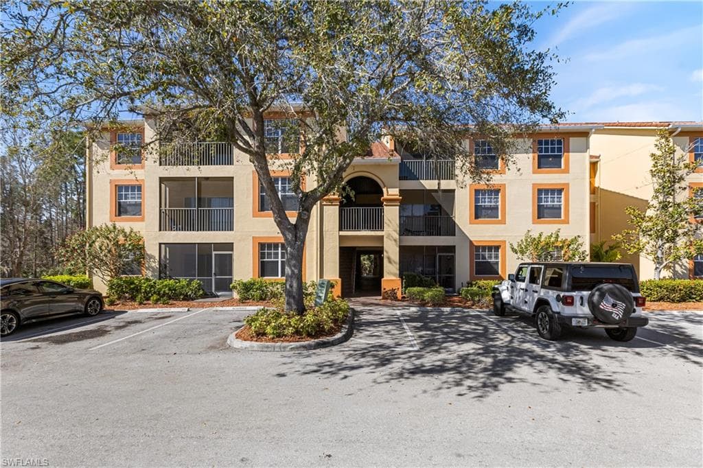 7960 Preserve CIR 617 NAPLES, FL 34119