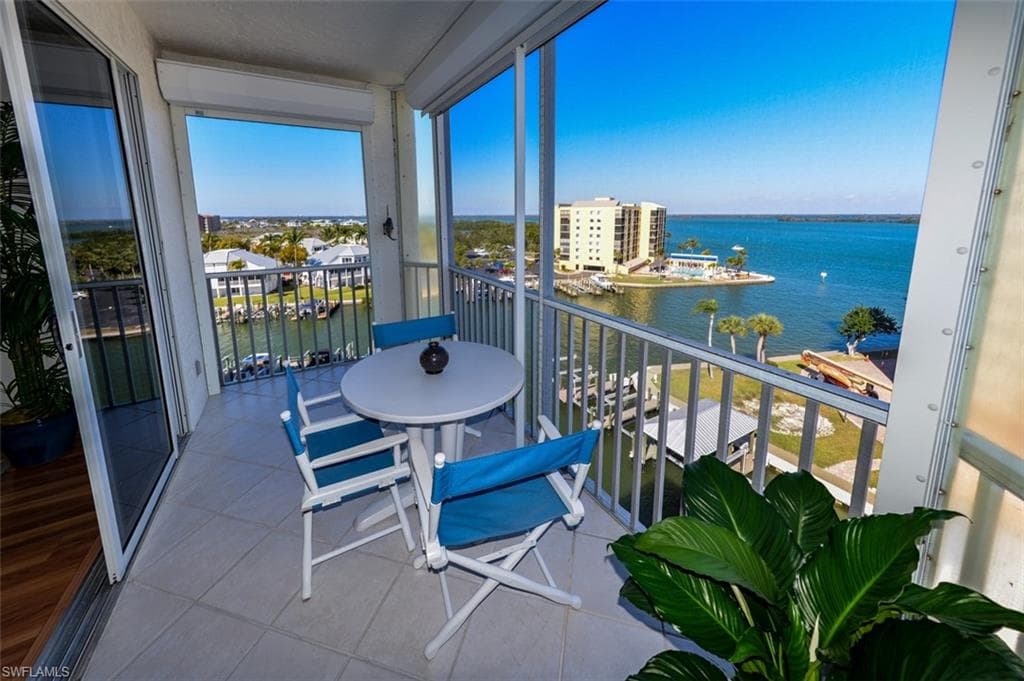 4331 Bay Beach LN 651 FORT MYERS BEACH, FL 33931
