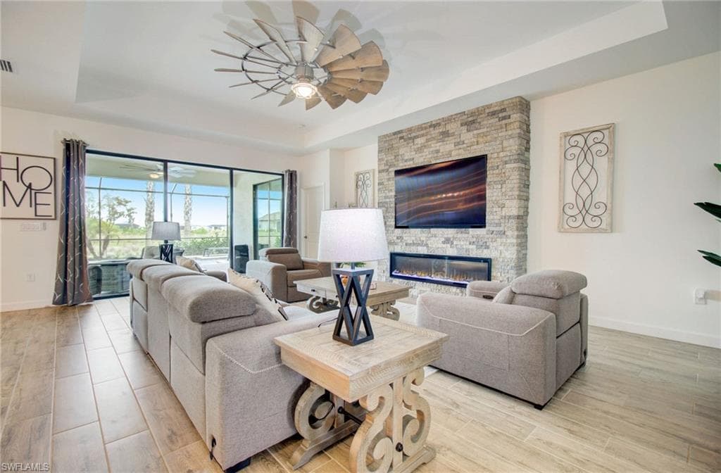 18320 Ridgeline DR ESTERO, FL 33928