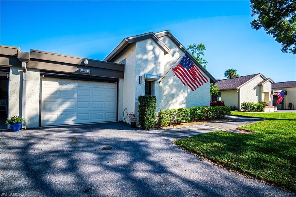 1737 Bent Tree CIR FORT MYERS, FL 33907