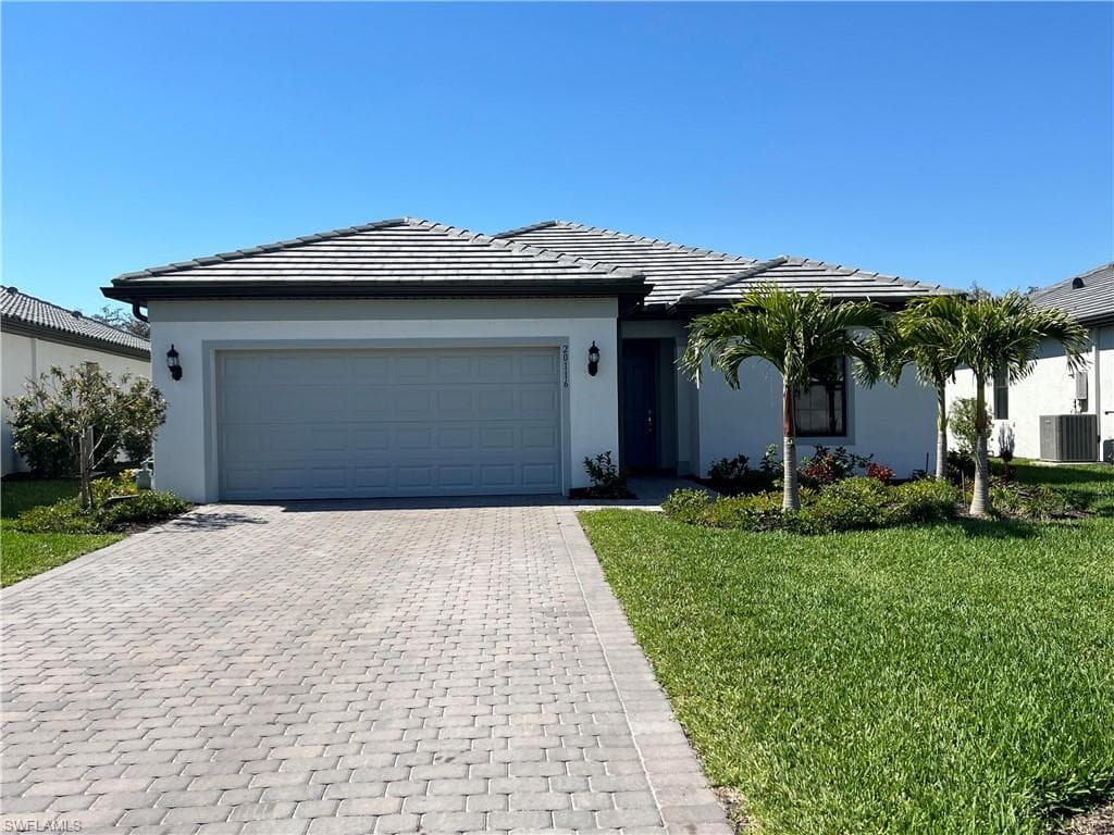 20116 Kingmont DR ESTERO, FL 33928
