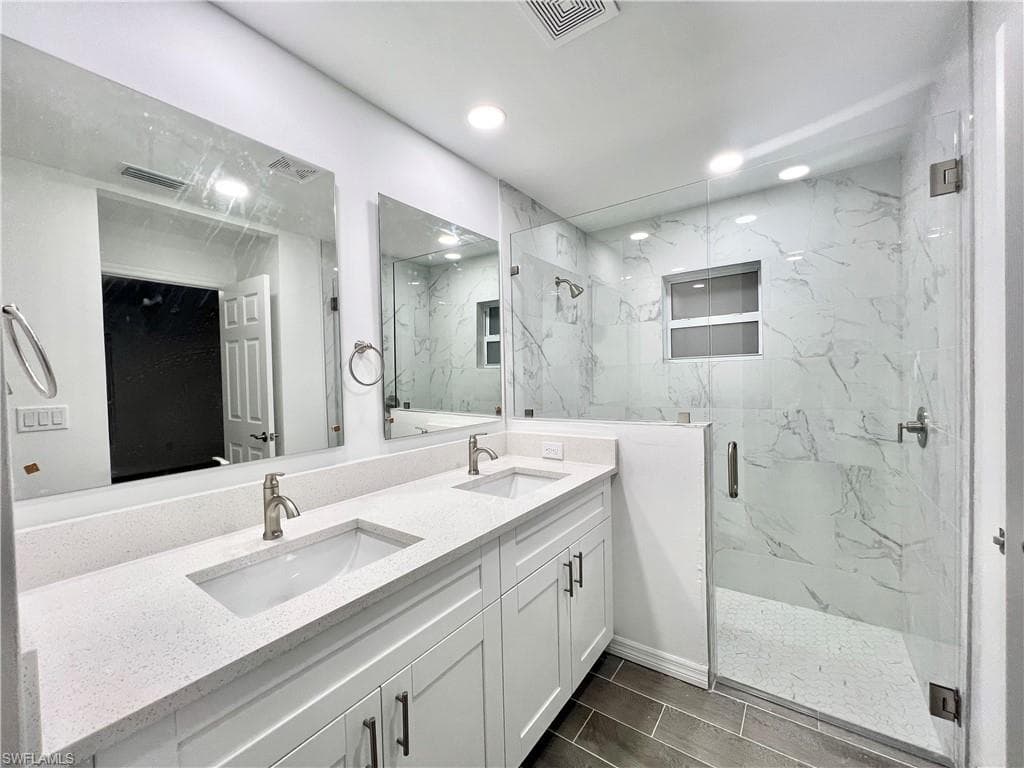 2716 10th ST SW LEHIGH ACRES, FL 33976
