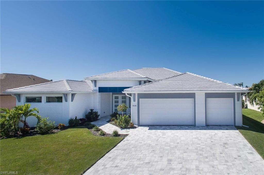5226 Tiffany CT CAPE CORAL, FL 33904