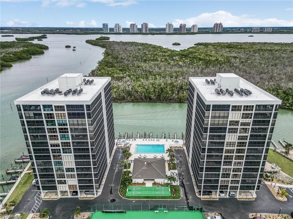 26225 Hickory BLVD 2B BONITA SPRINGS, FL 34134
