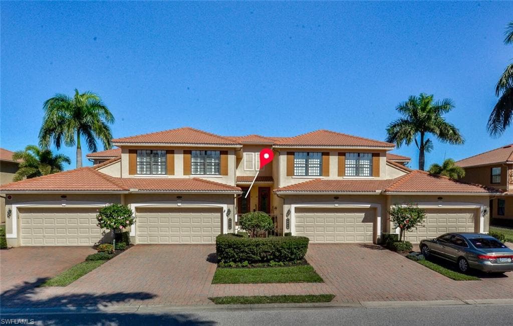 10610 Smokehouse Bay DR 201 NAPLES, FL 34120