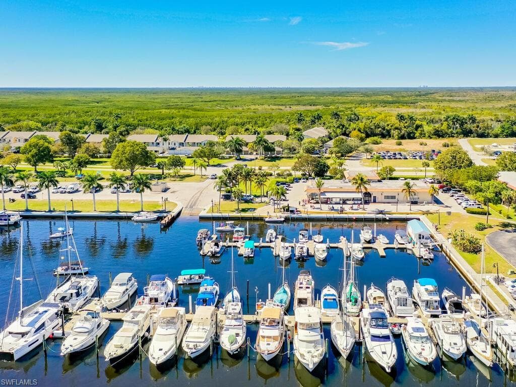 525 Newport DR NAPLES, FL 34114