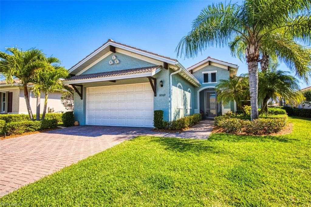 10509 Carena CIR FORT MYERS, FL 33913