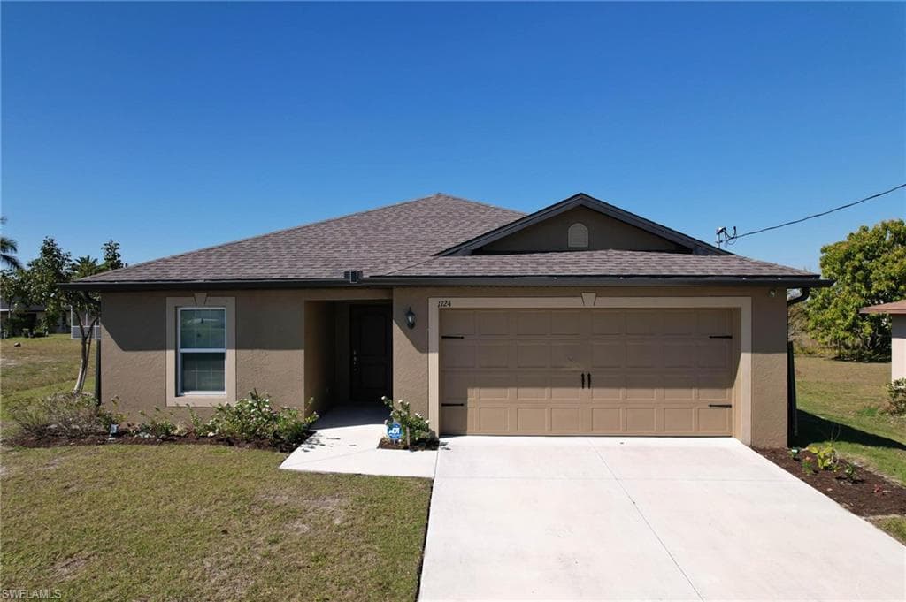 1724 8th PL CAPE CORAL, FL 33993