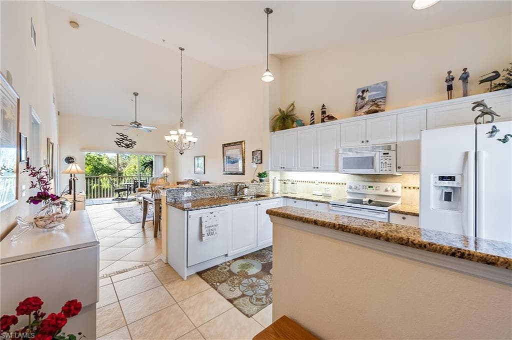 9175 Celeste DR 2-403 NAPLES, FL 34113