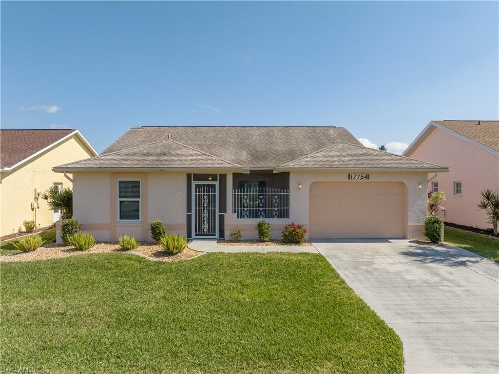 17754 Dracena CIR NORTH FORT MYERS, FL 33917