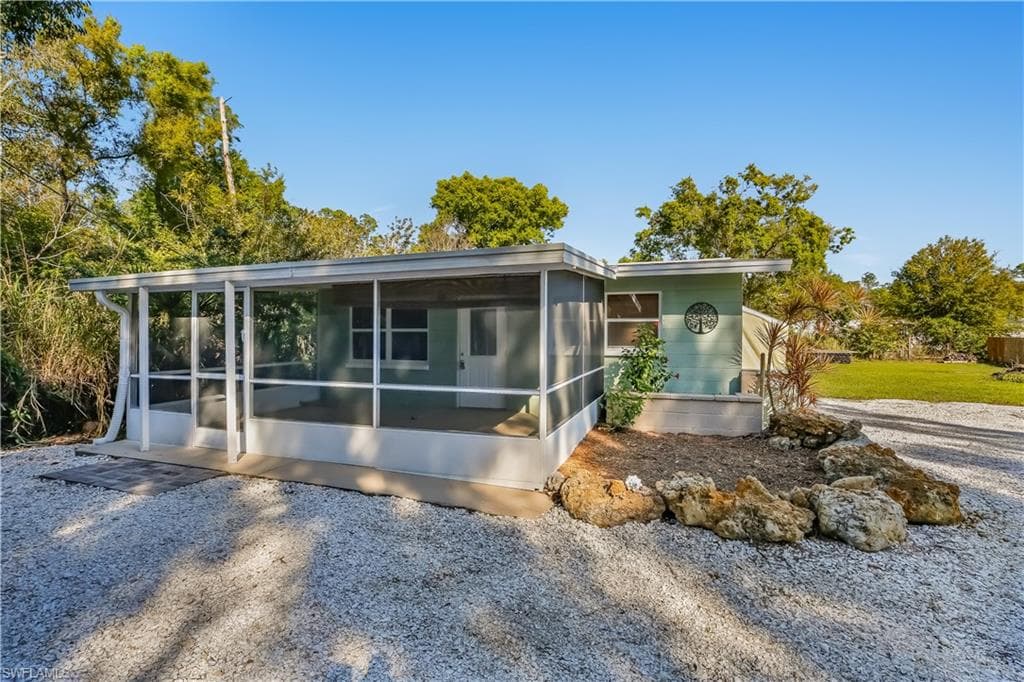 20090 Campbell RD NORTH FORT MYERS, FL 33917