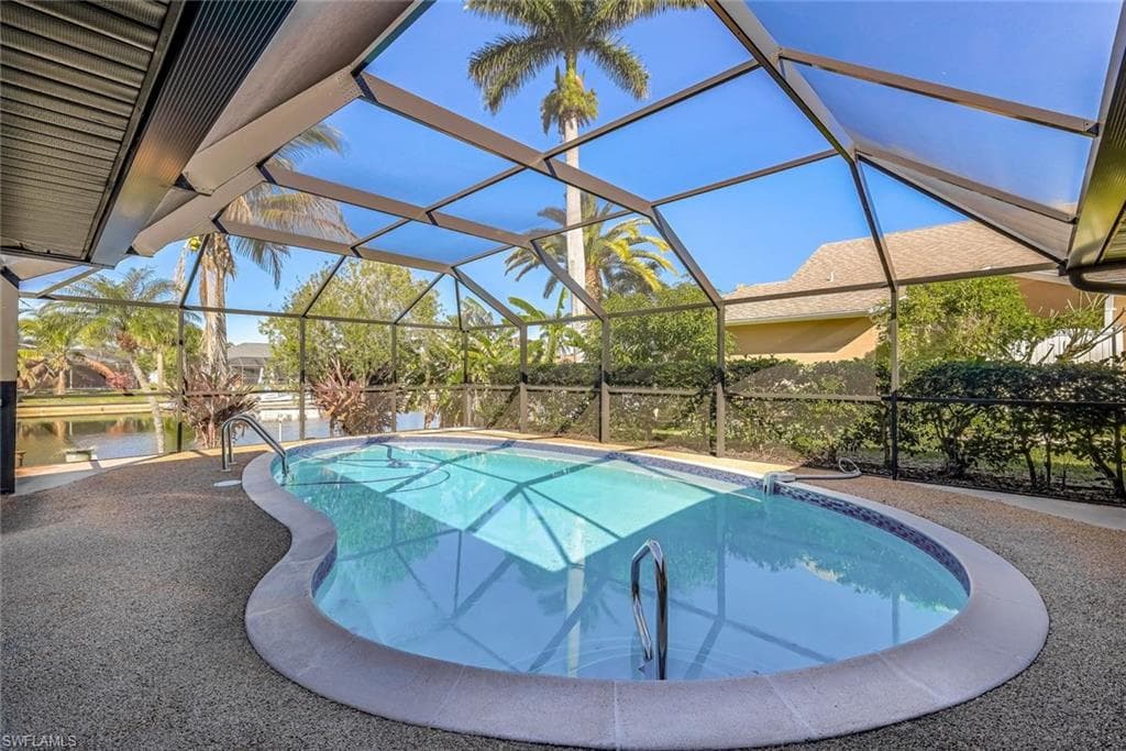822 SE 21st AVE CAPE CORAL, FL 33990
