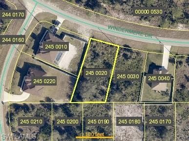 577 Windermere DR LEHIGH ACRES, FL 33972