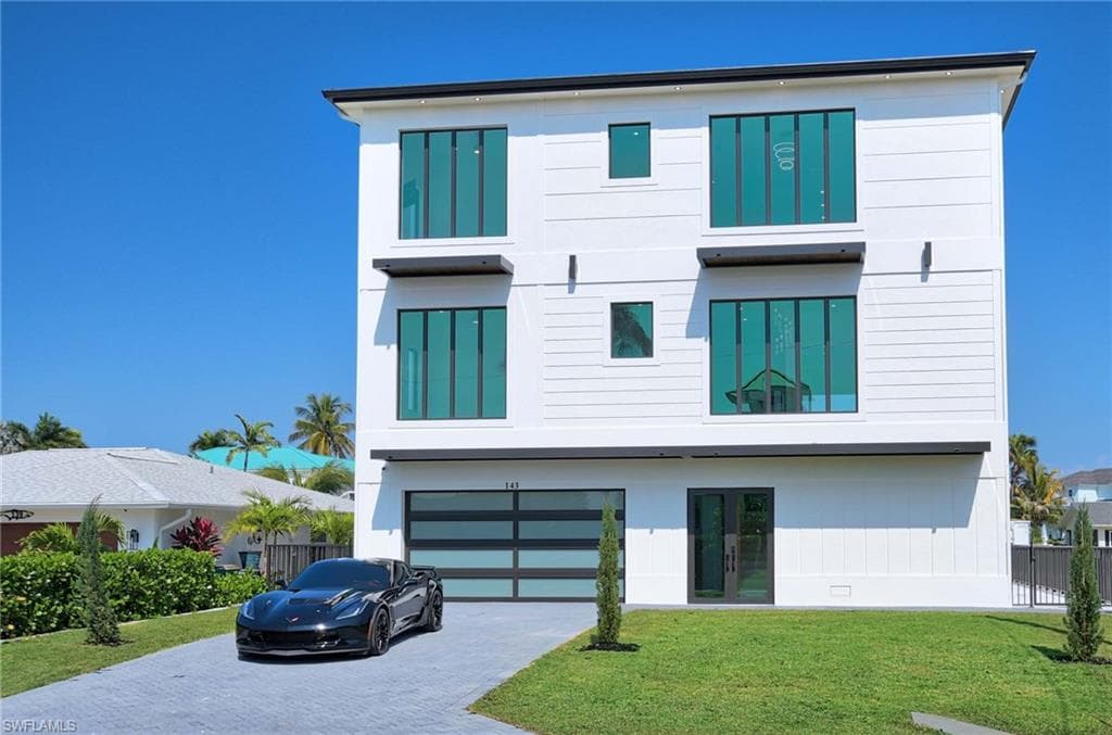 143 Trinidad ST NAPLES, FL 34113