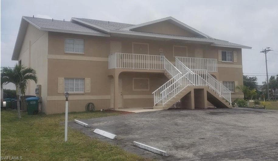 922 Cape Coral PKWY W CAPE CORAL, FL 33914