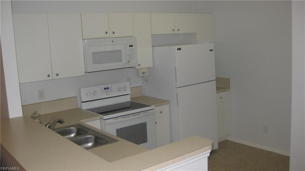 4136 Bellasol CIR 1521 FORT MYERS, FL 33916