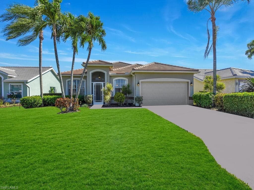 7537 Cameron CIR FORT MYERS, FL 33912