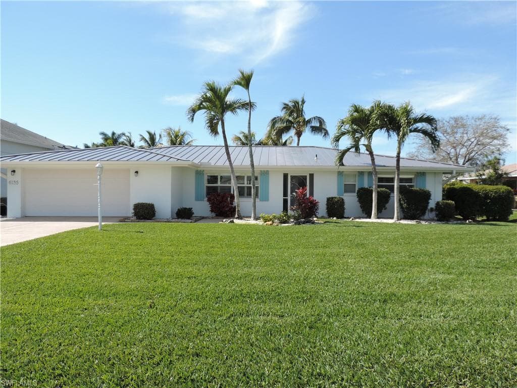 6135 Plumosa AVE FORT MYERS, FL 33908